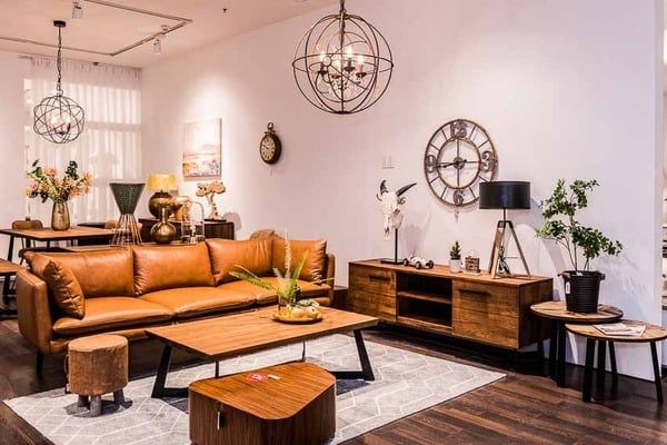 Mẫu phòng khách sang trọng được trưng bày tại showroom Nhà Xinh