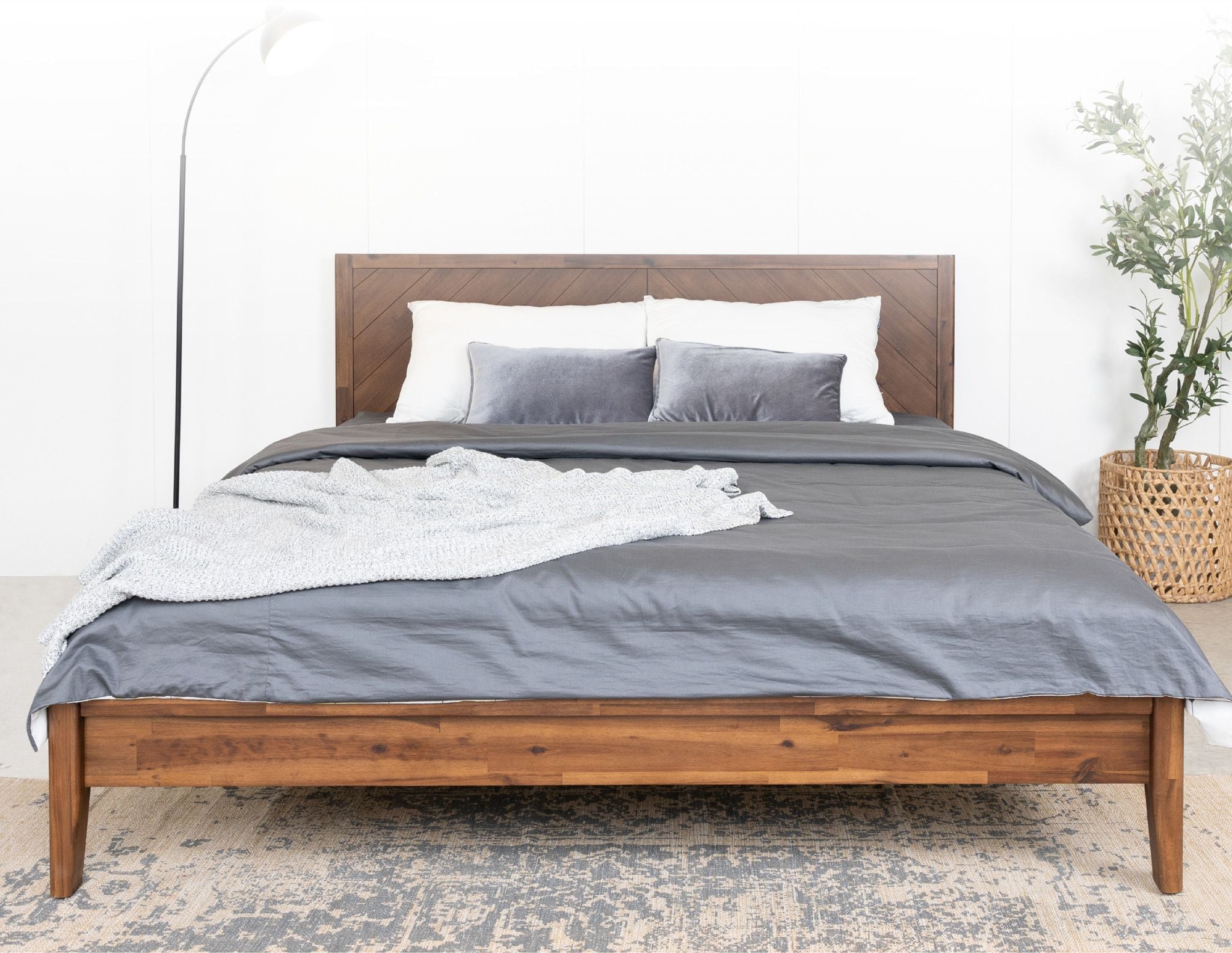 giường gỗ HOBRO