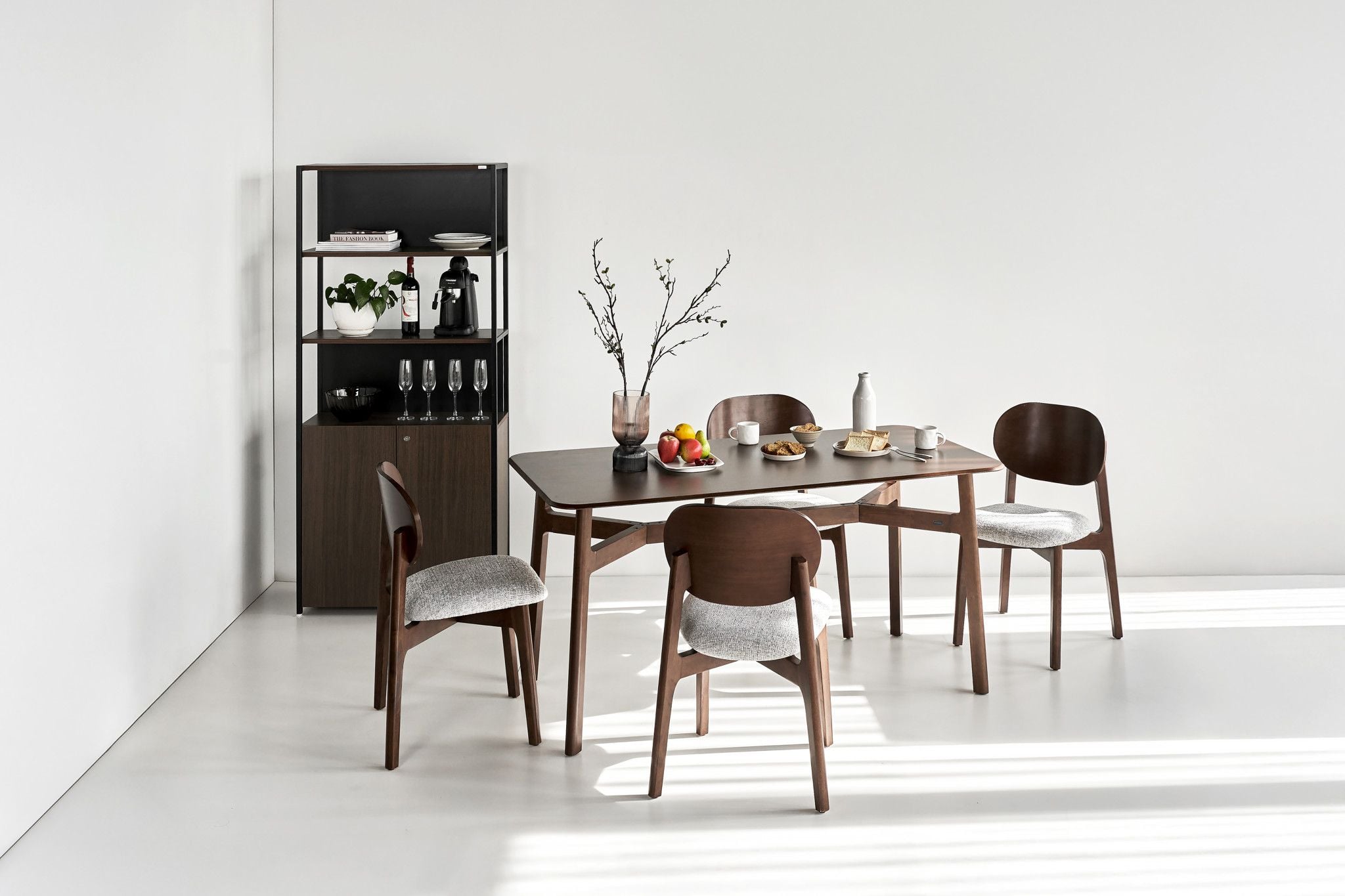 bộ bàn ăn serena