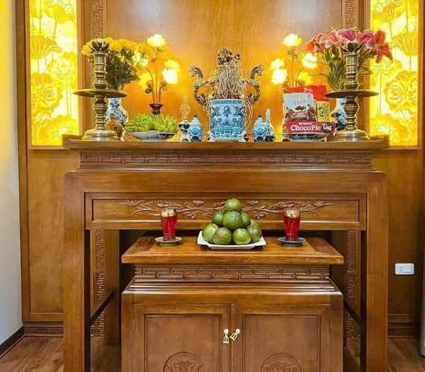 Bàn thờ gỗ lim 2 tầng