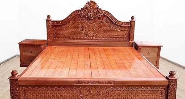 Mẫu giường xoan đào đào chạm khắc rồng phượng