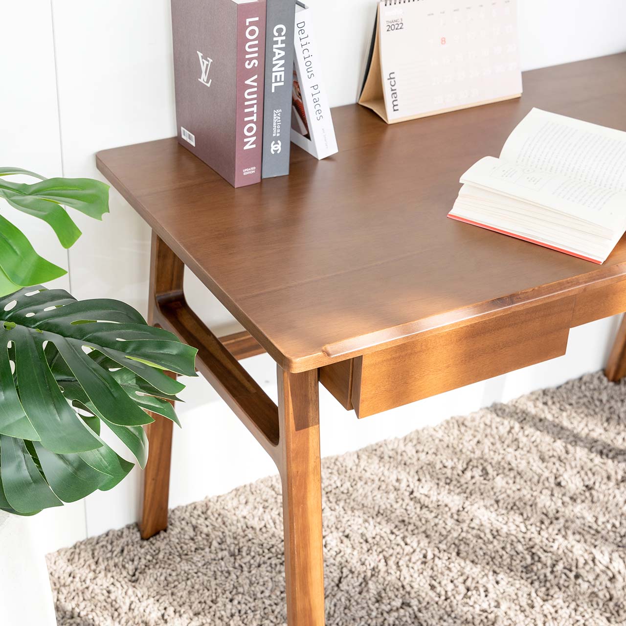 Bàn Làm Việc Gỗ MOHO FYN 601 Màu Nâu tiện lợi