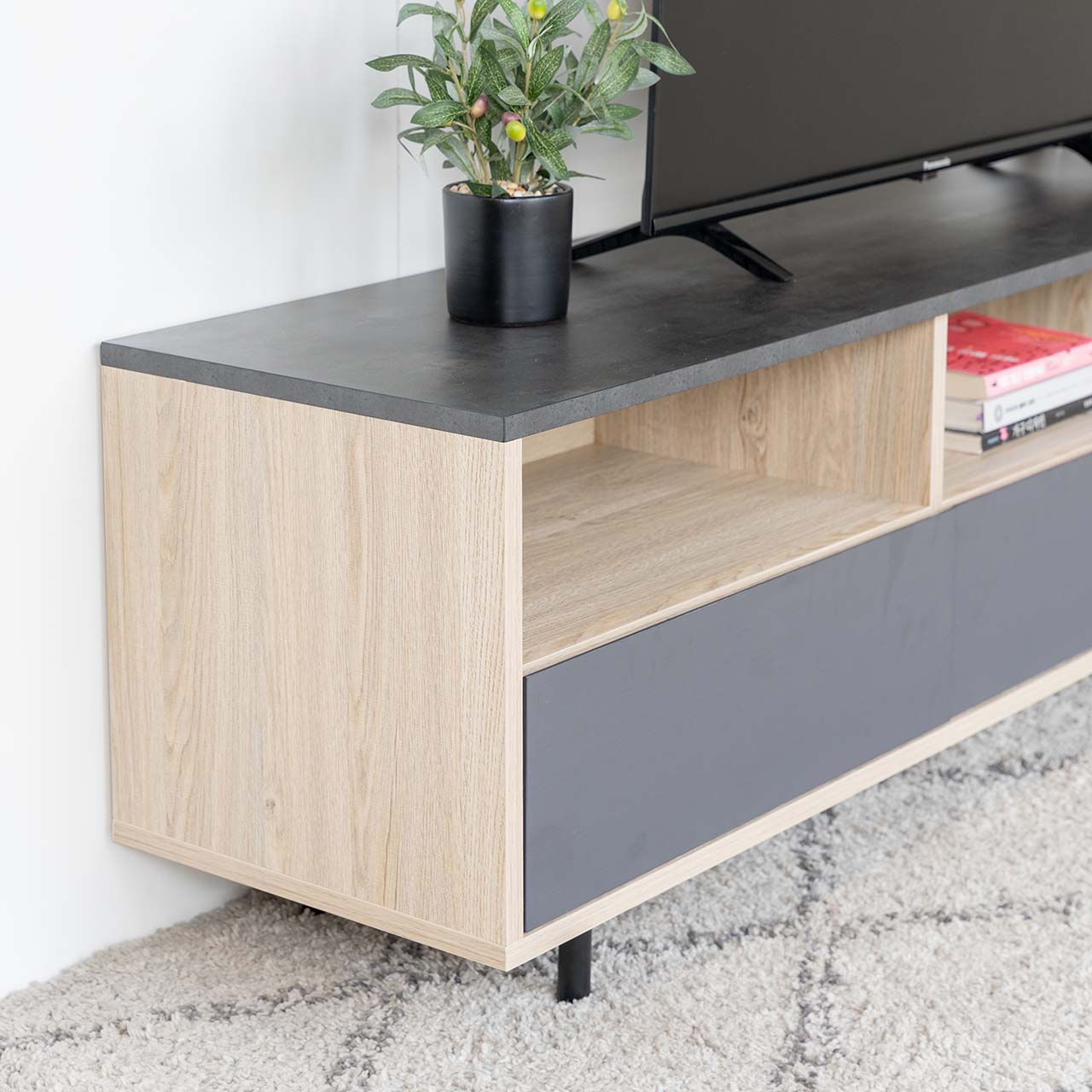 Tủ Kệ Tivi Gỗ MOHO LEEDS 701 thân tủ làm từ melamine