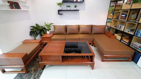 Bộ bàn ghế từ gỗ nguyên khối chắc chắn