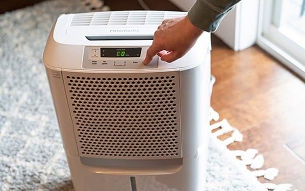 Sử dụng máy hút ẩm