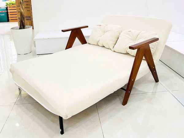 Mẫu giường xếp tiện lợi, dễ dàng gấp gọn