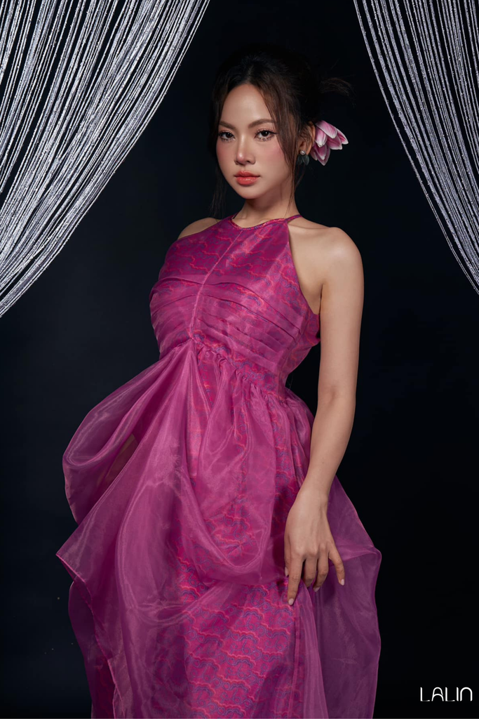 Ca sĩ Ngô Lan Hương