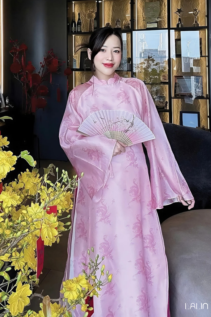 Diễn viên Puka
