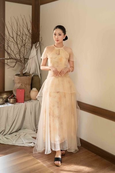 MC Liêu Hà Trinh