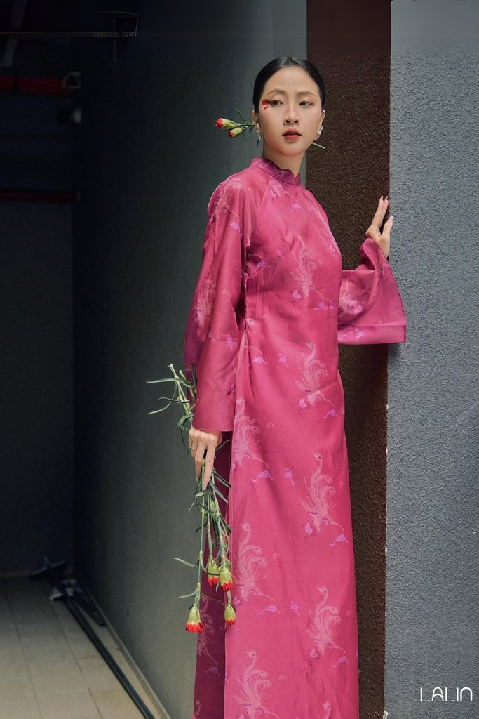 MC Liêu Hà Trinh