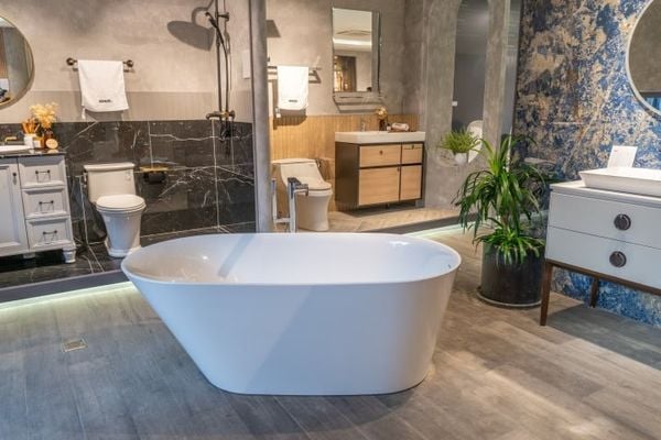 Bồn tắm Kohler được thiết kế với kiểu dáng sang trọng