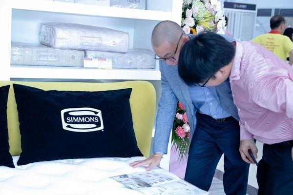 trải nghiệm nệm simmons