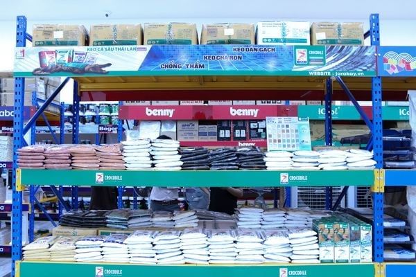 trưng bày sản phẩm