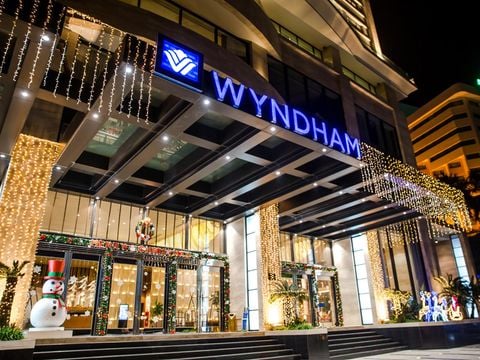 Cung cấp đèn LED cho Wyndham Legend Ha Long - Khách sạn 5 sao tại Bãi Cháy