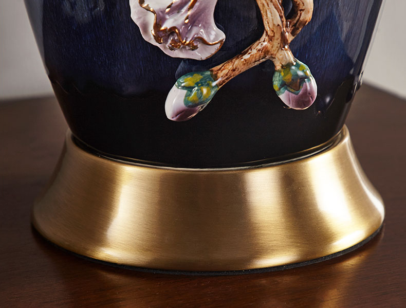 den-ban-gom-trang-men-cao-cap-md0042