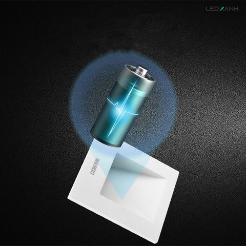 den-led-chan-cau-thang-cdn