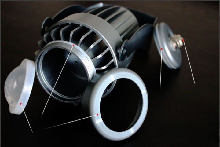 den-roi-chuot-chieu-xa-ngoai-troi-mds09