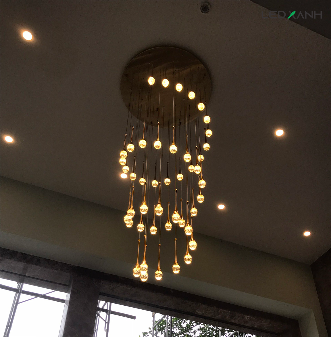 den-tha-thong-tang-giot-nuoc-htk033