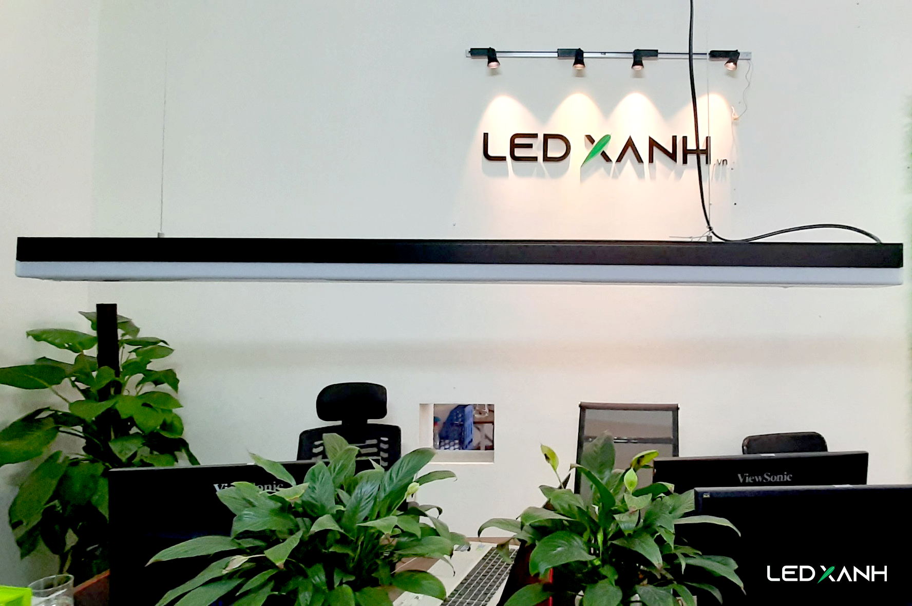 đèn led thả văn phòng