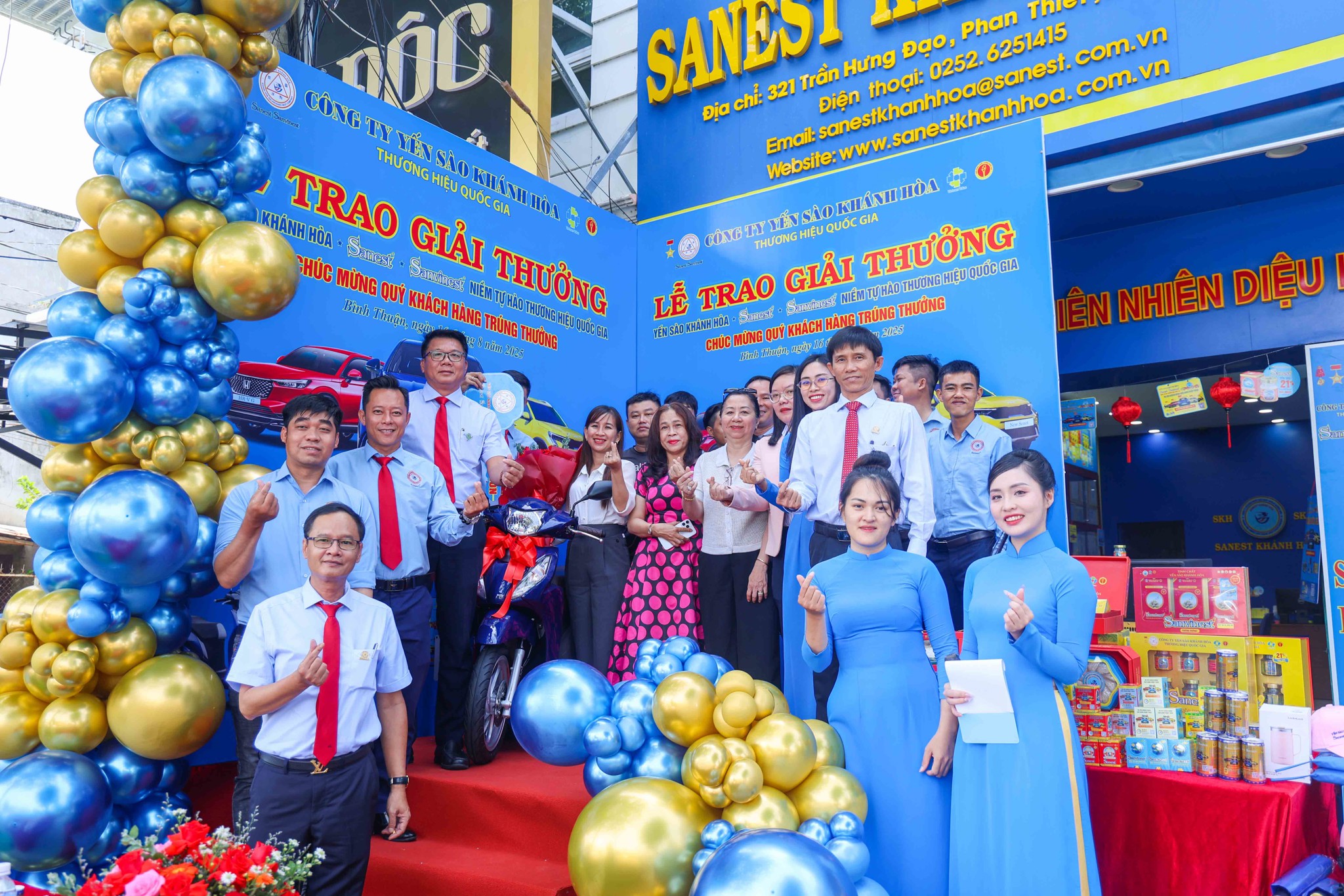 TRAO GIẢI THƯỞNG XE HONDA VISION CHO KHÁCH HÀNG TẠI BÌNH THUẬN