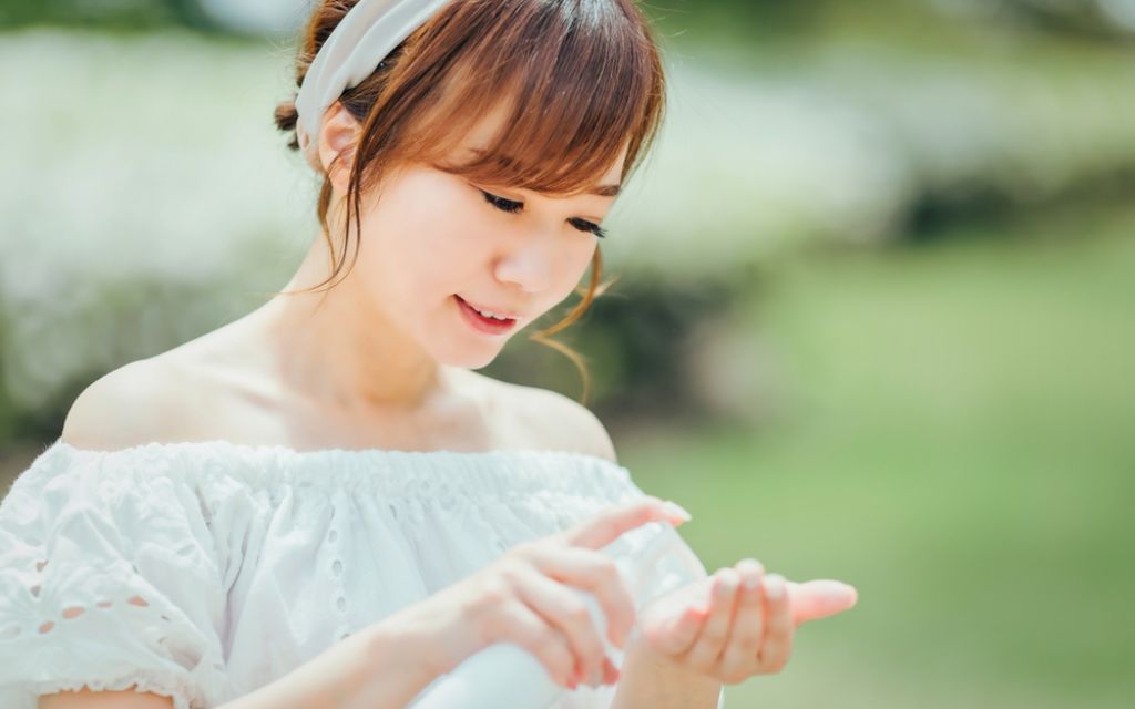 Cách bôi lại kem chống nắng để tối ưu tác dụng bảo vệ da