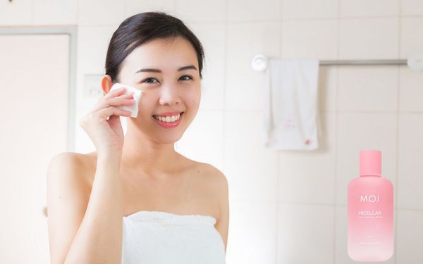 Buổi sáng có nên dùng nước tẩy trang không?