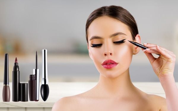 Bút kẻ mắt: Vật dụng không thể thiếu của chị em phụ nữ