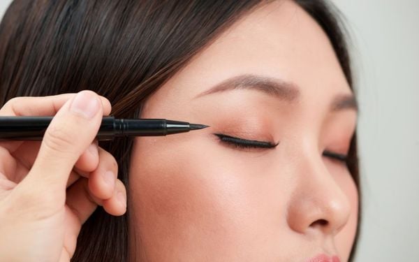 Cách kẻ mắt cho từng kiểu mắt để tạo điểm nhấn hoàn hảo cho khuôn mặt