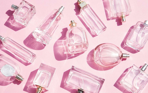 Hướng dẫn cách kiểm tra nước hoa chính hãng từ A đến Z