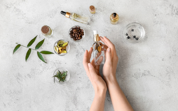 Cách làm nước hoa handmade tại nhà giúp bạn tạo dựng phong cách riêng