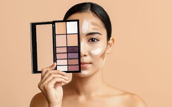 Cách tạo khối cho mặt dài: kỹ thuật trang điểm tạo nét cân đối