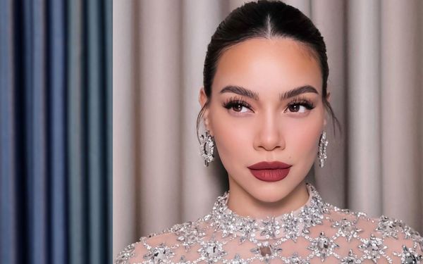 Học ngay cách trang điểm mắt sắc sảo giúp chị em quyến rũ, tự tin hơn