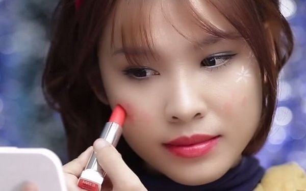 Cách đánh má hồng bằng son đơn giản mà cực đẹp