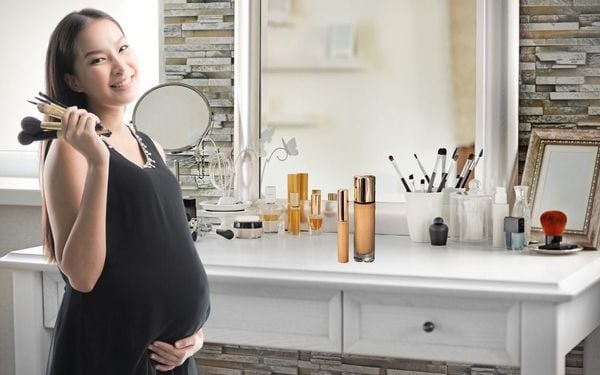 Che khuyết điểm cho bà bầu: Bí quyết để có làn da hoàn hảo trong thai kỳ