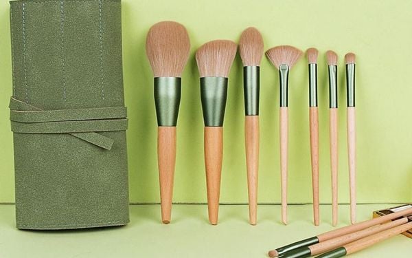 Cọ đánh má hồng kem giúp gương mặt lên màu đẹp, tự nhiên