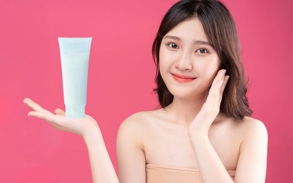 Sữa rửa mặt dành cho da thường: Nên chọn loại nào phù hợp nhất