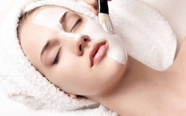 Đắp mặt nạ có ăn nắng không? Hiểu rõ để không làm tổn hại đến da