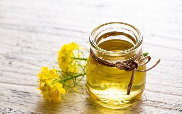 Những điều cần biết về dầu tẩy trang hoa cải