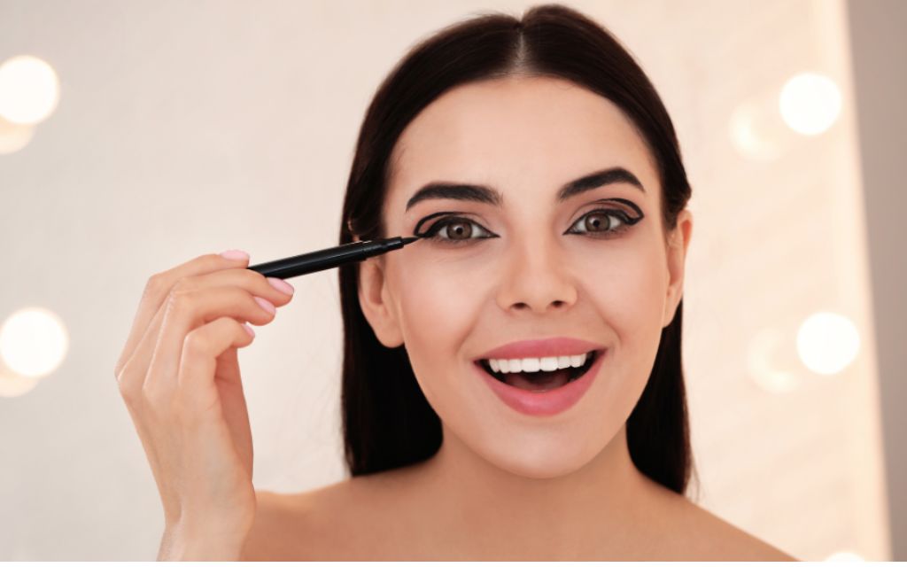 Eyeliner Egirl - Làm thế nào để có được đường kẻ mắt nổi bật?