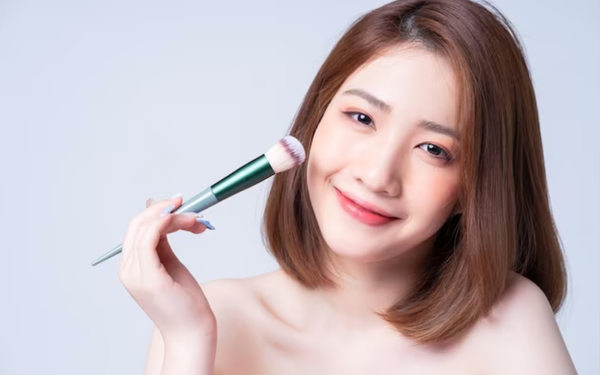 Da trắng đánh má hồng sao cho tự nhiên mà thu hút