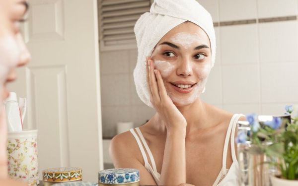 Các bước dưỡng da ngày và đêm chăm sóc da toàn diện
