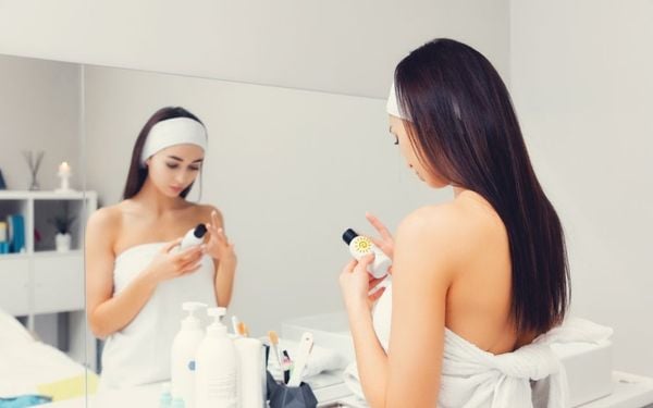 Nhận biết hạn sử dụng kem chống nắng: Hết hạn dùng có sao không?