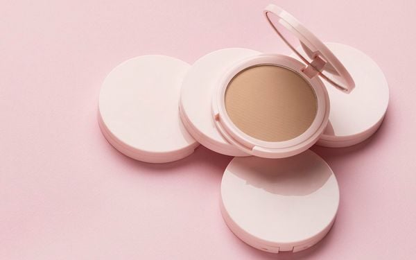 Kem che khuyết điểm dạng nén: “Hội tụ” ưu điểm của dạng kem và dạng thỏi
