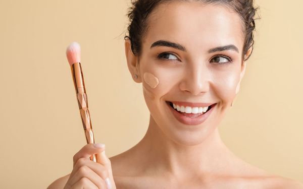 Những sai lầm cần tránh khi dùng kem nền dạng lỏng để có lớp nền đẹp