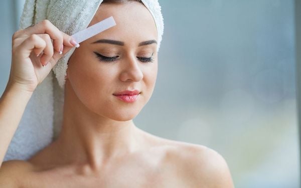 Mách bạn cách làm chân mày phong thủy chỉ với vài bước kẻ mày đơn giản