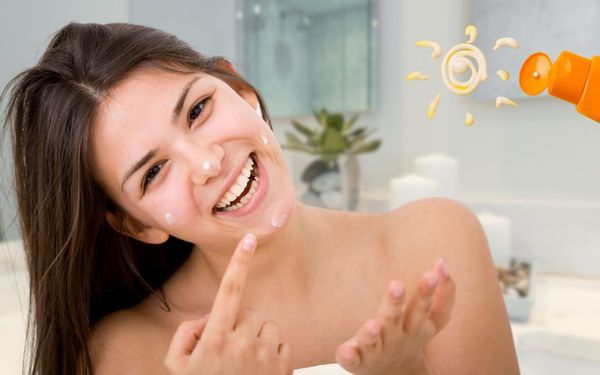 Lượng kem chống nắng cho mặt bao nhiêu là đủ?