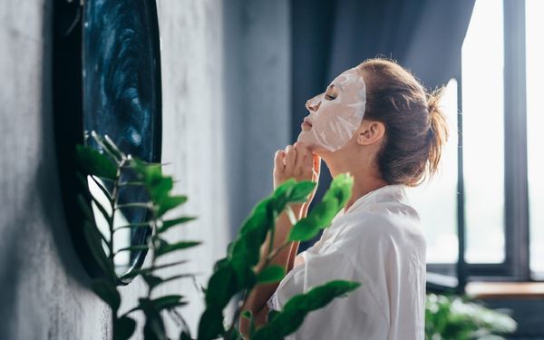 Mặt nạ dưỡng ẩm cho da dầu: Đặc điểm và lưu ý khi sử dụng