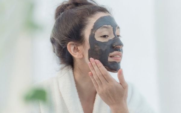 Gìn giữ nét thanh xuân với mặt nạ trẻ hóa làn da