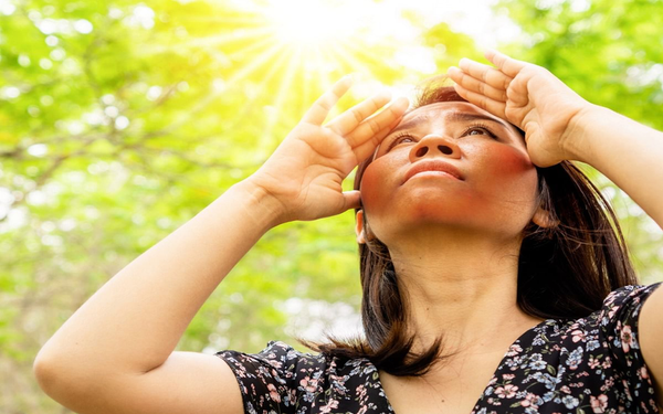 Nguyên nhân lỗ chân lông to và cách thu nhỏ chúng