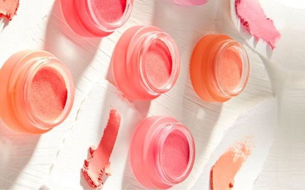 Phấn má hồng dạng kem: Nâng cấp vẻ ngoài trẻ trung, rạng rỡ